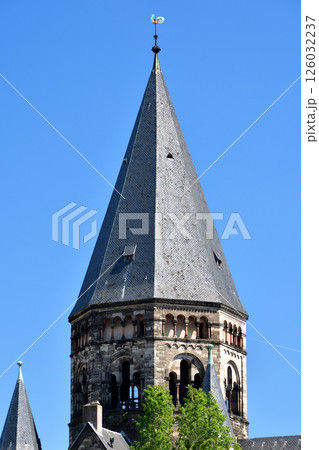 フランス、メッス。プロテスタント教会「タンプル・ヌフ」。2024年5月11日撮影。 126032237