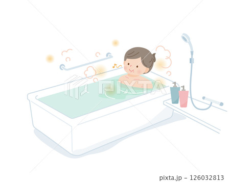 お風呂に入ってのんびりする太った中年女性 お風呂に入ってのんびりする太った中年女性 126032813
