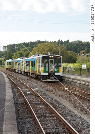 久留里線の風景 久留里駅(E130系気動車) 久留里線の風景 久留里駅(E130系気動車) 126034737