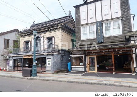 小樽の主に観光客相手の商店街 小樽の主に観光客相手の商店街 126035676