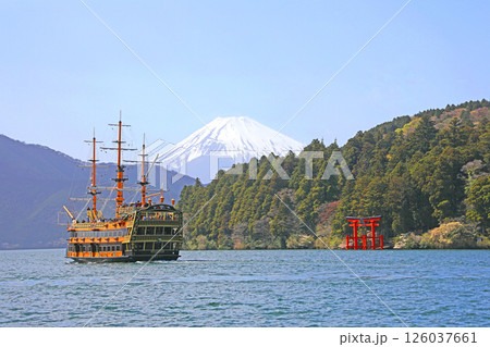 箱根 芦ノ湖と遊覧船 箱根 芦ノ湖と遊覧船 126037661