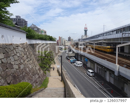 福山城と福山駅（広島県福山市） 126037997