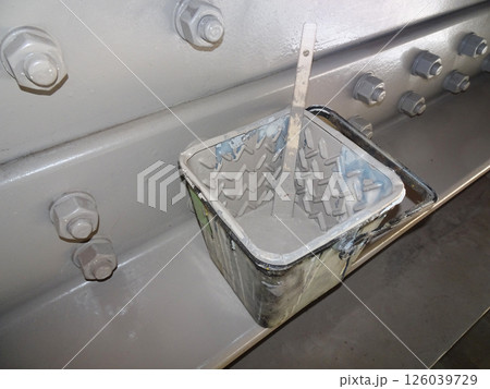 橋梁の塗替え工事(刷毛) 橋梁の塗替え工事(刷毛) 126039729