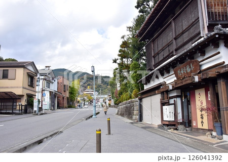 湯河原町 老舗和菓子店小梅堂と周辺町並み 湯河原町 老舗和菓子店小梅堂と周辺町並み 126041392