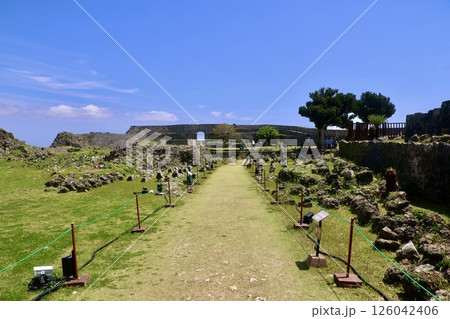 中城城跡・南の郭（沖縄県・北中城村） 126042406