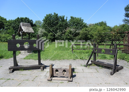 ウェールズ・カーディフのコスメストン中世村の処刑所 126042990