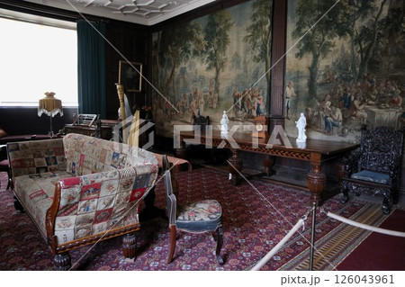 ウェールズ、セント・ファガンズ歴史村、城のサロン 126043961