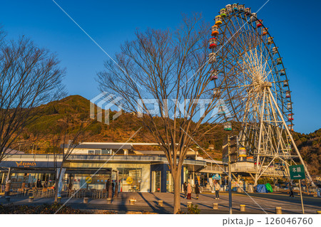 朝の富士市の富士川サービスエリアの風景(静岡県) 朝の富士市の富士川サービスエリアの風景(静岡県) 126046760