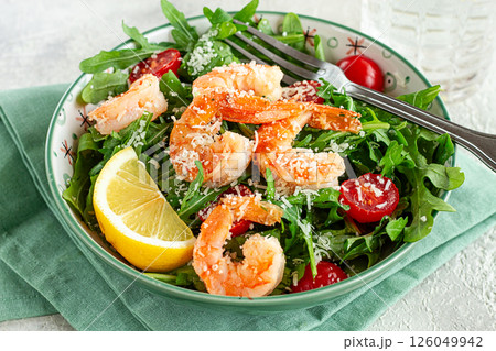 Shrimp salad with arugula and cherry tomatoes, with parmesan cheese, healthy food, 126049942