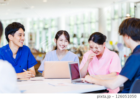 医師 看護師 医療従事者イメージ 医師 看護師 医療従事者イメージ 126051050