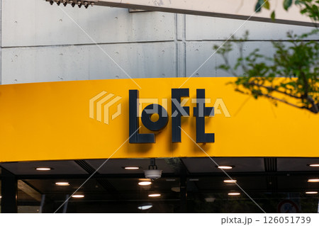 梅田LOFT　外観　看板　高画素 126051739