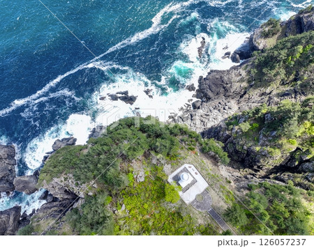 空撮「岩手県」130mの断崖に建つ白亜の黒崎灯台　岩手県 126057237