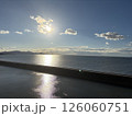 海岸線と快晴の空 126060751