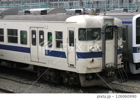 常磐線:勝田車両センターに留置中の415系電車 常磐線:勝田車両センターに留置中の415系電車 126060990