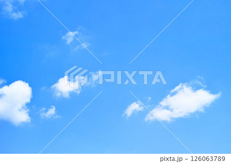 青空と雲イメージ 青空と雲イメージ 126063789