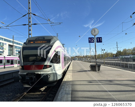 ヘルシンキ中央駅の電車 126065370