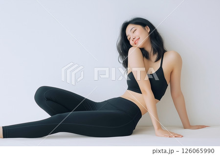 ストレッチする美人女性「AI生成画像」 126065990
