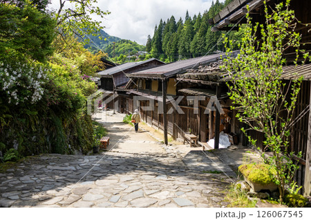 妻籠宿の風情ある街並み 妻籠宿の風情ある街並み 126067545