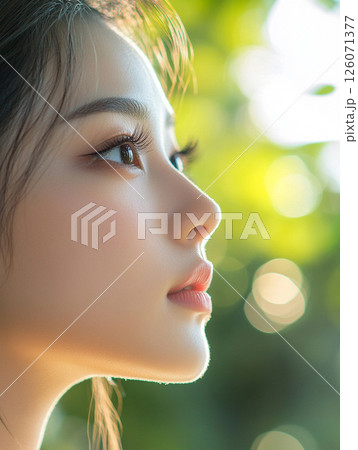 まつ毛エクステをした女性と光のある風景　AI画像 126071377