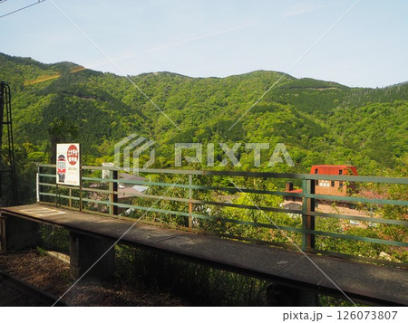 山の上から見た景色 上大平台信号機 箱根登山鉄道 山の上から見た景色 上大平台信号機 箱根登山鉄道 126073807
