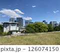 皇居東御苑から望む丸の内 126074150