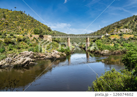 Walking along the Barca da Amieira walkways in Amieira do Tejo, Portugal. 126074602