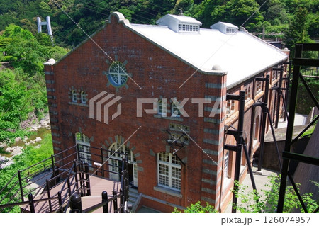 愛媛県新居浜市　旧端出場水力発電所 126074957