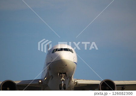 飛行機の着陸 飛行機の着陸 126082300