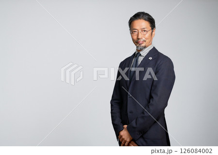 シニア経営者のプロフィール写真 シニア経営者のプロフィール写真 126084002