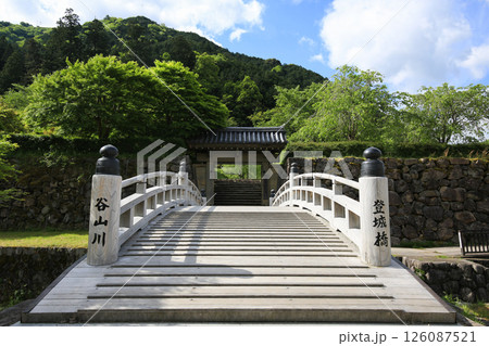 兵庫県勝岡市　出石城　登城橋 126087521
