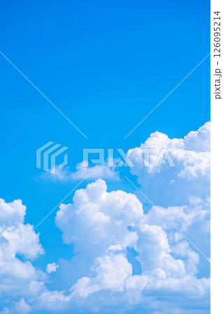 【夏素材】入道雲がわく夏空のイメージ素材【長野県】 126095214