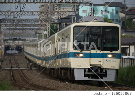 小田急 8000形 小田急 8000形 126095868
