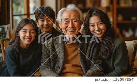 お爺さんと孫 126097884