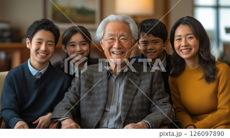お爺さんと孫 126097890