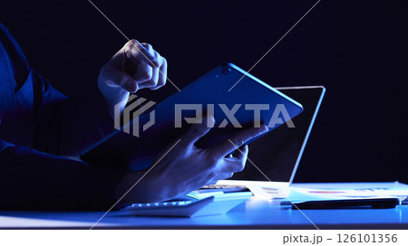 Digital innovation and smart work for a data-driven future: Strategic investment analysis and business growth. 126101356