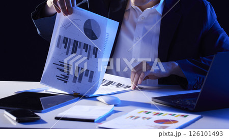 Digital innovation and smart work for a data-driven future. Strategic investment analysis and business growth. Digital innovation and smart work for a data-driven future. Strategic investment analysis and business growth. 126101493