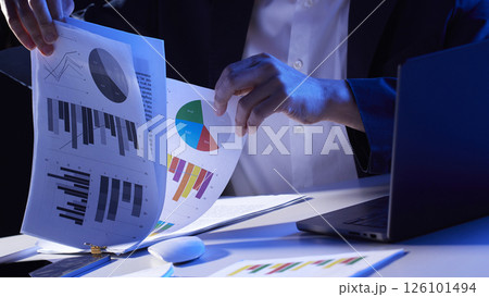 Digital innovation and smart work for a data-driven future. Strategic investment analysis and business growth. Digital innovation and smart work for a data-driven future. Strategic investment analysis and business growth. 126101494