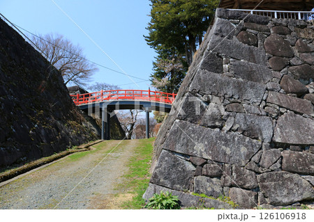 盛岡城跡公園、補修工事後の渡雲橋(2025年) 盛岡城跡公園、補修工事後の渡雲橋(2025年) 126106918