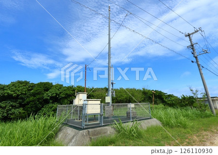 波照間島の日本最南端のアメダスレーダー（地域気象観測システム） 126110930