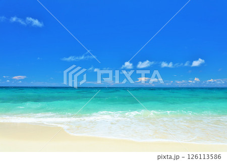 沖縄 宮古島 夏の青空と海 沖縄 宮古島 夏の青空と海 126113586