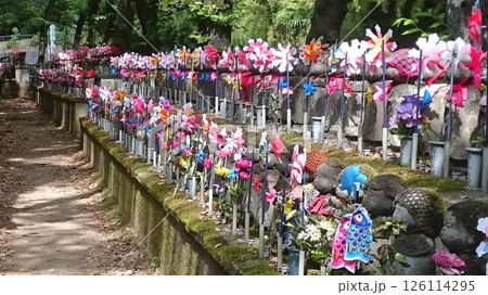 増上寺境内の千躰子育地蔵菩薩 126114295