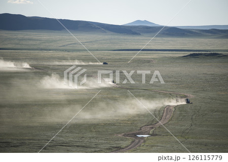 Off road rally raid 4X4 jeep sprint race. 126115779
