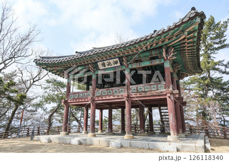 百済最後の都として知られる扶蘇山城 126118340