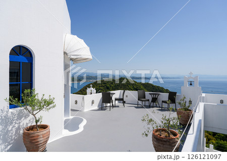 ヴィラ・サントリーニ(高知県土佐市)とそこからの眺め ヴィラ・サントリーニ(高知県土佐市)とそこからの眺め 126121097