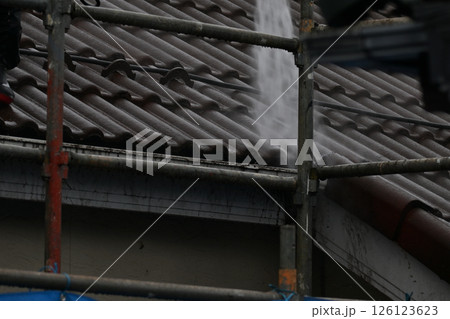 屋根の高圧洗浄　瓦　葺き替え　漆喰 126123623