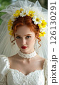 ウエディングドレスを着た女性 126130291