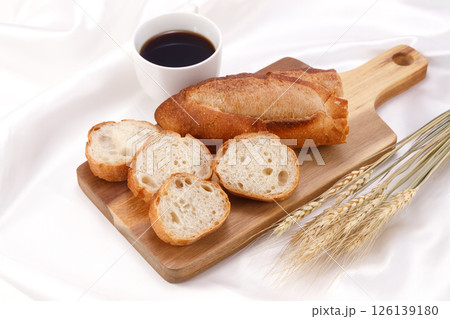 美味しそうなバケット 美味しそうなバケット 126139180