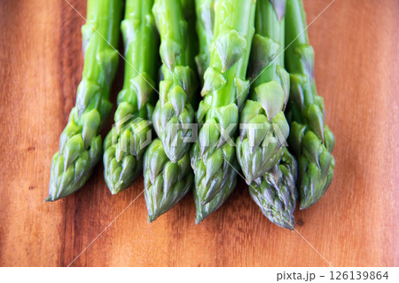 茹でたアスパラガス 126139864