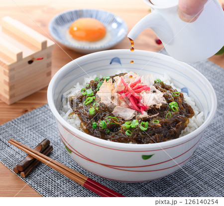 とってもヘルシー♪ もずく丼 とってもヘルシー♪ もずく丼 126140254
