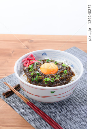 とってもヘルシー♪ もずく丼 とってもヘルシー♪ もずく丼 126140273